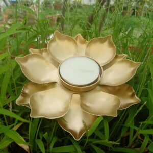 Beautiful metallic lotus lamp
