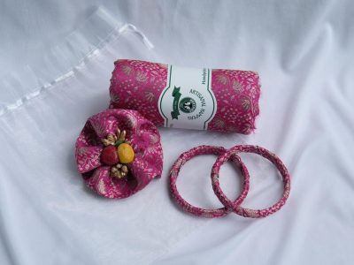 Pink brocade thamboolam